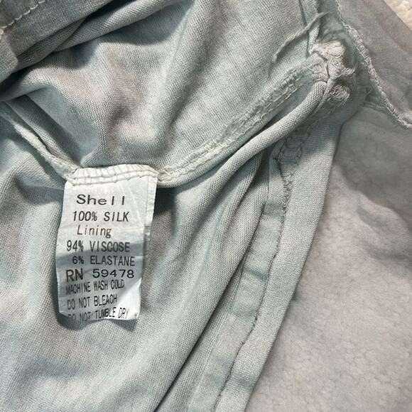 Silk H Trend layered blouse with lace accent and sheer sleeves and overlay L - Picture 5 of 7